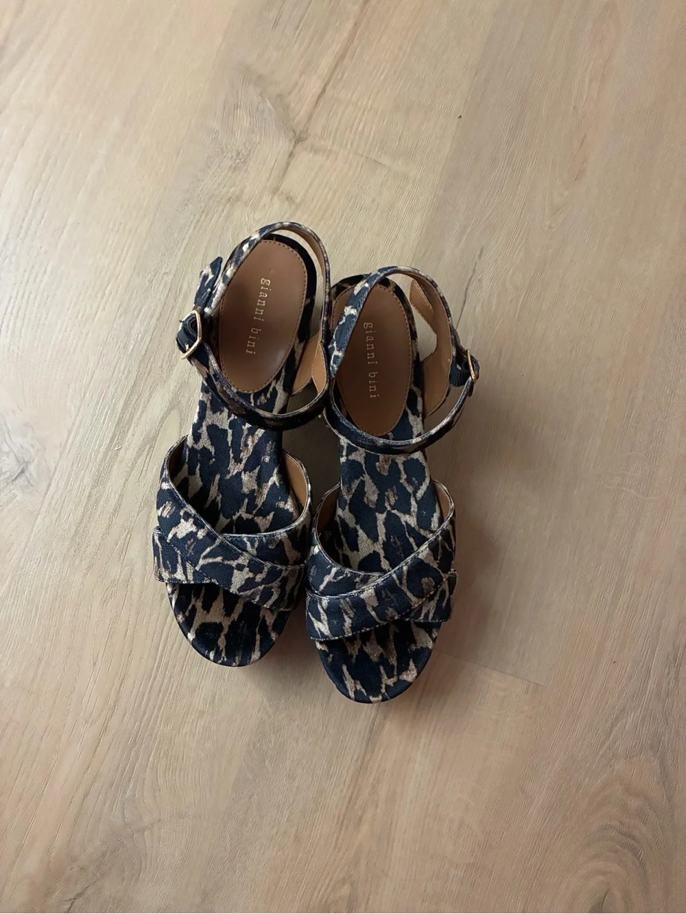 Gianni bini Joize Leopard Print Velvet Platform Sandals